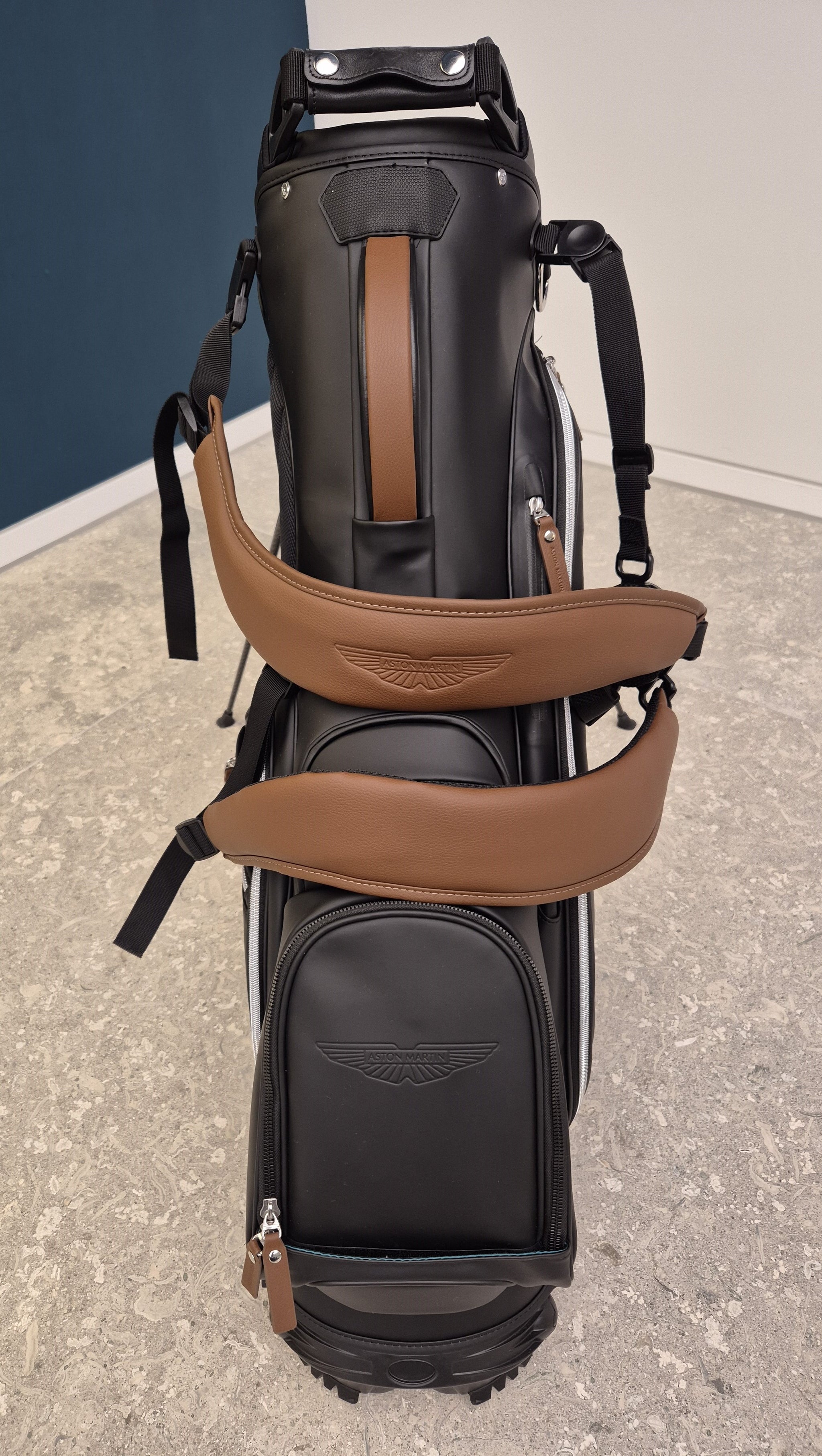 新品未使用 ASTON MARTIN GOLF GOODS SETキャロウェイ Aston Martin Golf Goods Set by Callaway – New, Unused | eBay