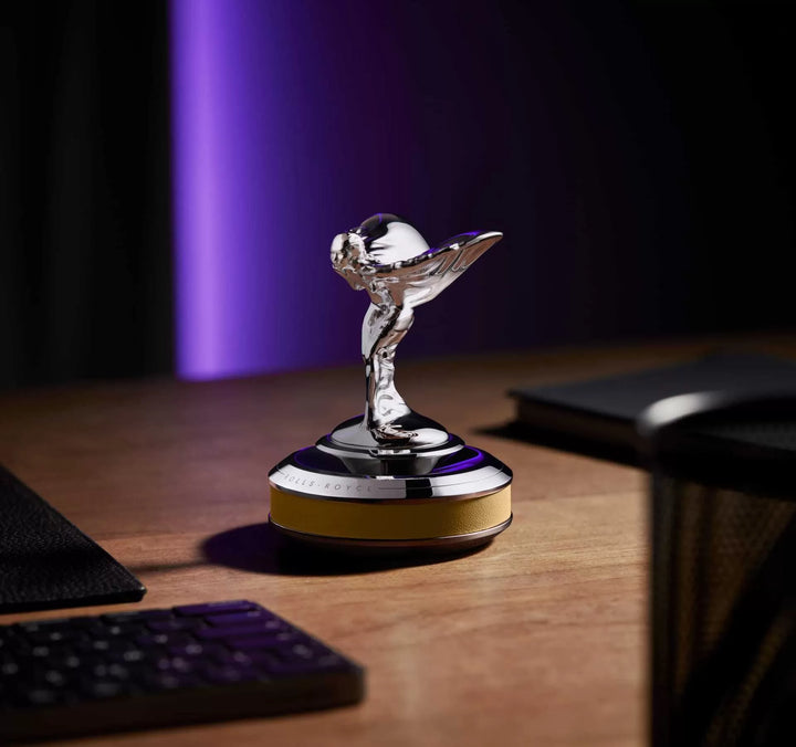 Rolls Royce - Spectre Spirit of Ecstasy Plinth