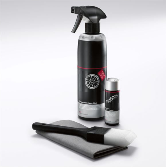 Audi wheel cleaner set